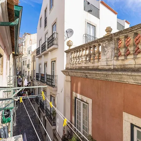 Traditional Alfama By Lovelystay